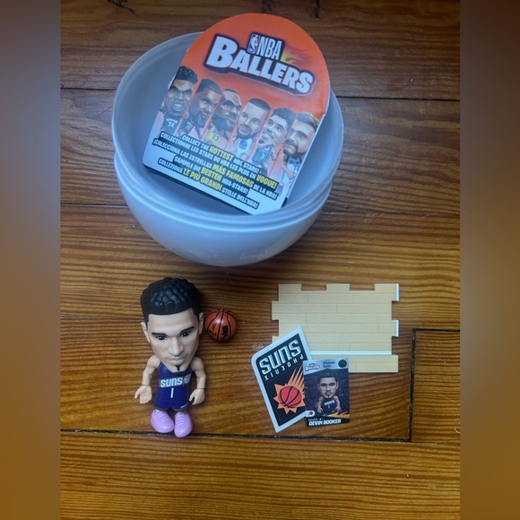 Other - NBA Ballers Devin Booker Mini Figure - Phoenix Suns with accessories